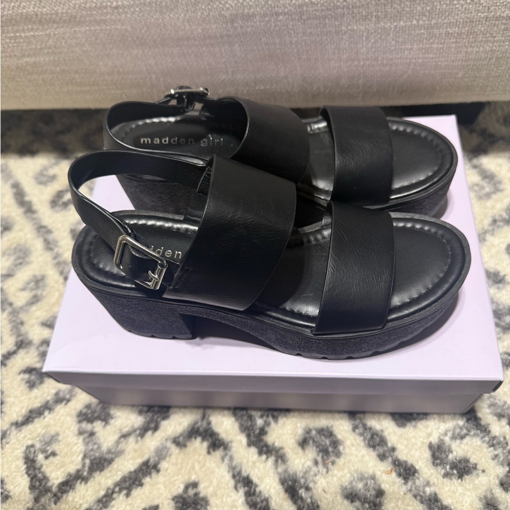 Madden Girl Black Colloe Heeled Sandals